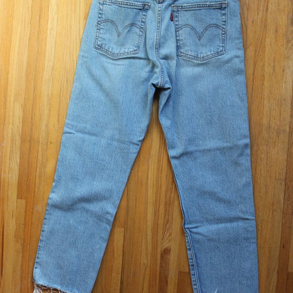 LEVI'S Wedgie Straight Jeans - Picture 4 of 9
